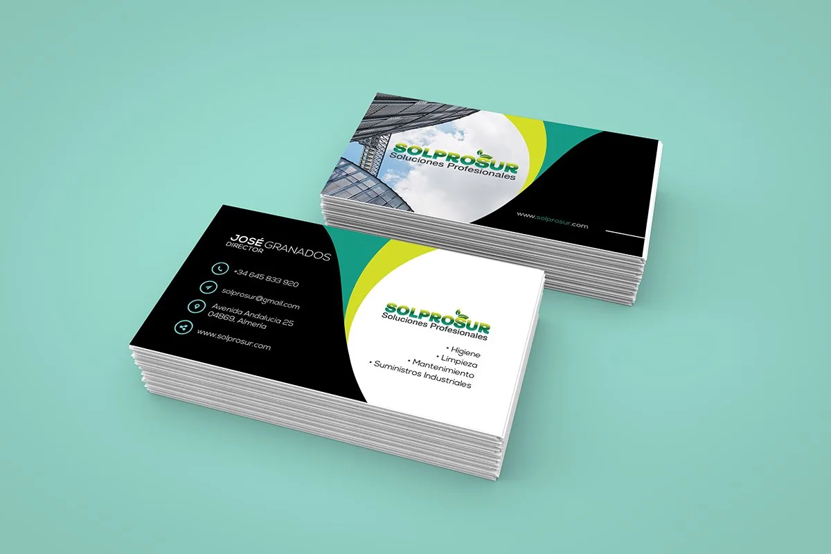 Tarjetas de visita de Solprosur sobre fondo verde